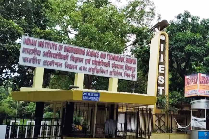 Golden reunion: Shibpur 1975 batch gifts Rs. 20 lakh to alma materâ€”GetBengal Story