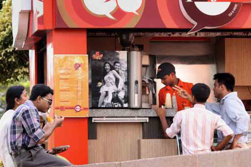 Amar Kolkata is all about adda and fun