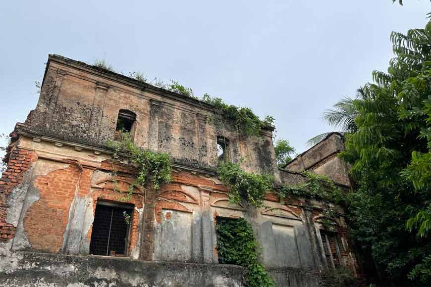 Dilapidated Raipur Rajbari of Birbhum and illustrious Sinha family â€“ GetBengal story