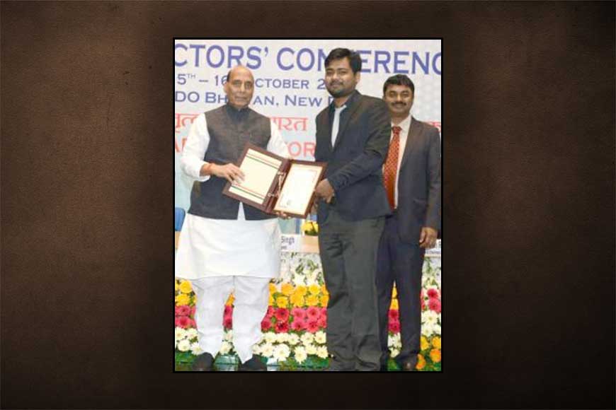 Powder to stop bleeding in 20 secs! DRDO honours Burdwan rice-mill owner&rsquo;s son Sabir Hussain
