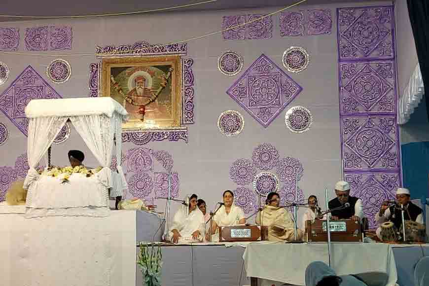 Sindhis of Kolkata unite to celebrate Nanak Jayanti
