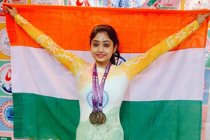 Howrah Girl Wins Gold at the International Yoga Championship in Sri Lanka â€“ GetBengal story 