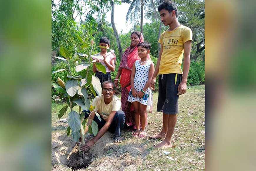 Planting Trees, Writing Verses, Uplifting Lives â€” The Story of Bhola Nath Pal - GetBengal Story
