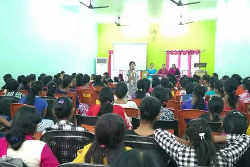 Girl Power Groups in North Bengal stop trafficking
