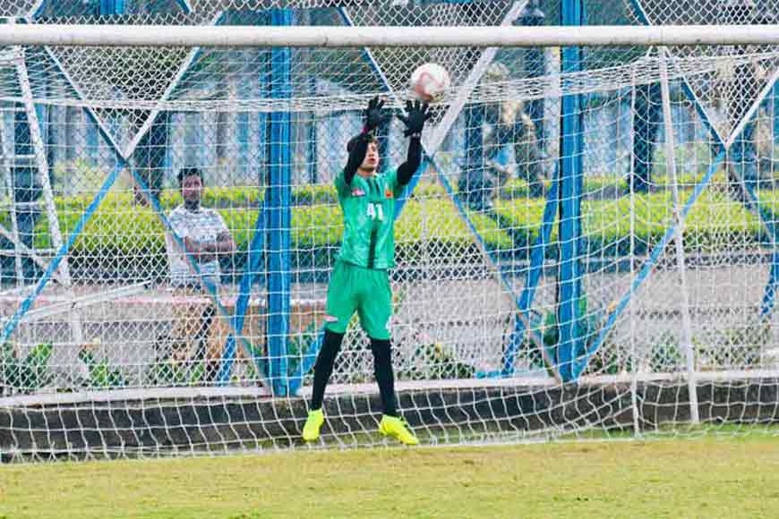 Siliguriâ€™s Raja selected as Bengal football teamâ€™s goalkeeper for Santosh Trophy