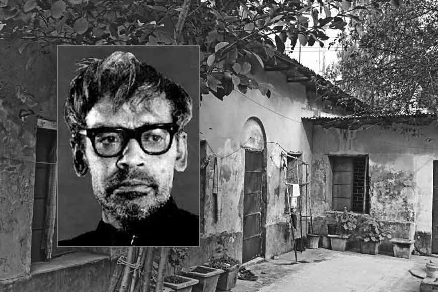 Intellectuals and locals of Bangladesh form human chain to save Ritwik Ghatak&rsquo;s Rajshahi house
